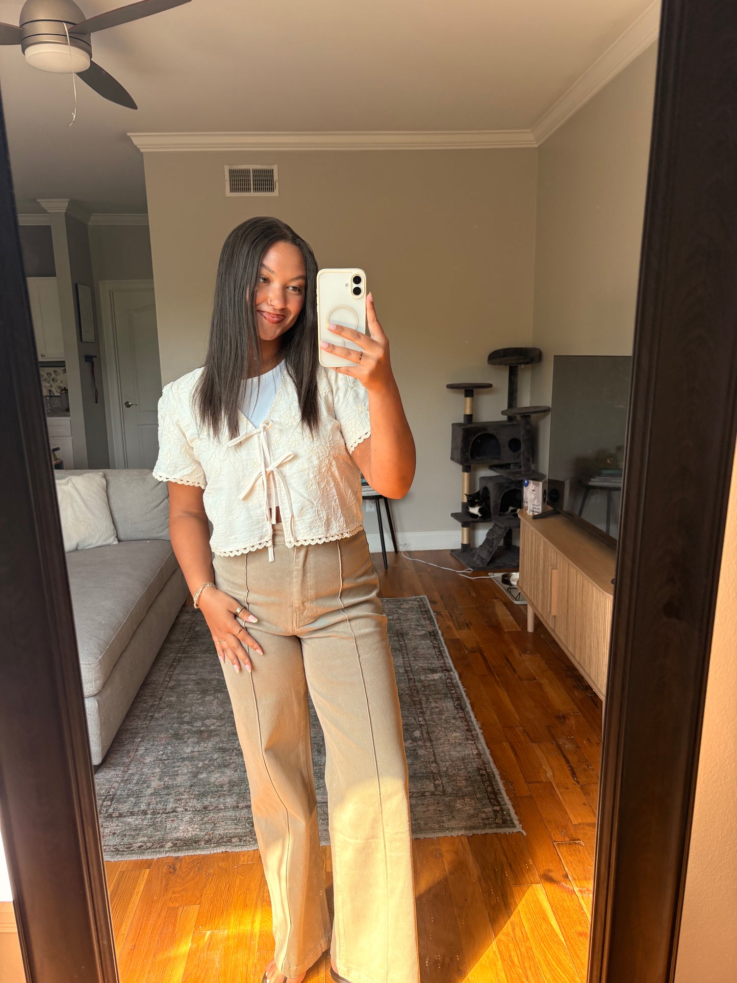 front tie wavy trim top