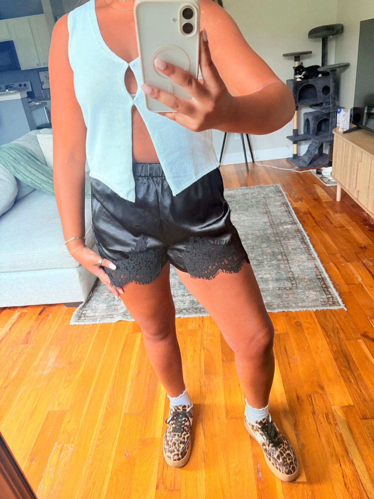weekend getaway shorts — black