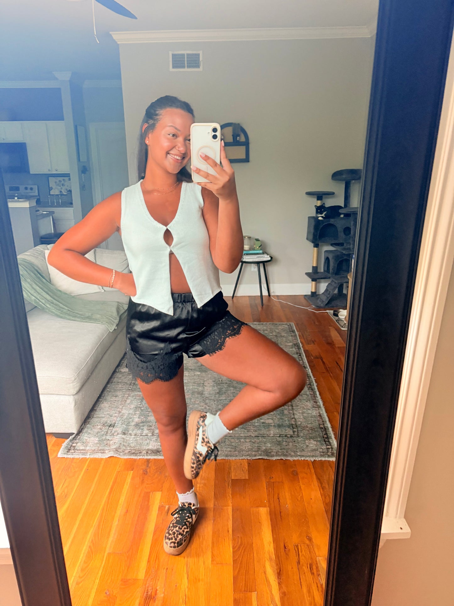 weekend getaway shorts — black