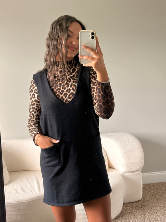 V-Neck Sweater Dress (Black)