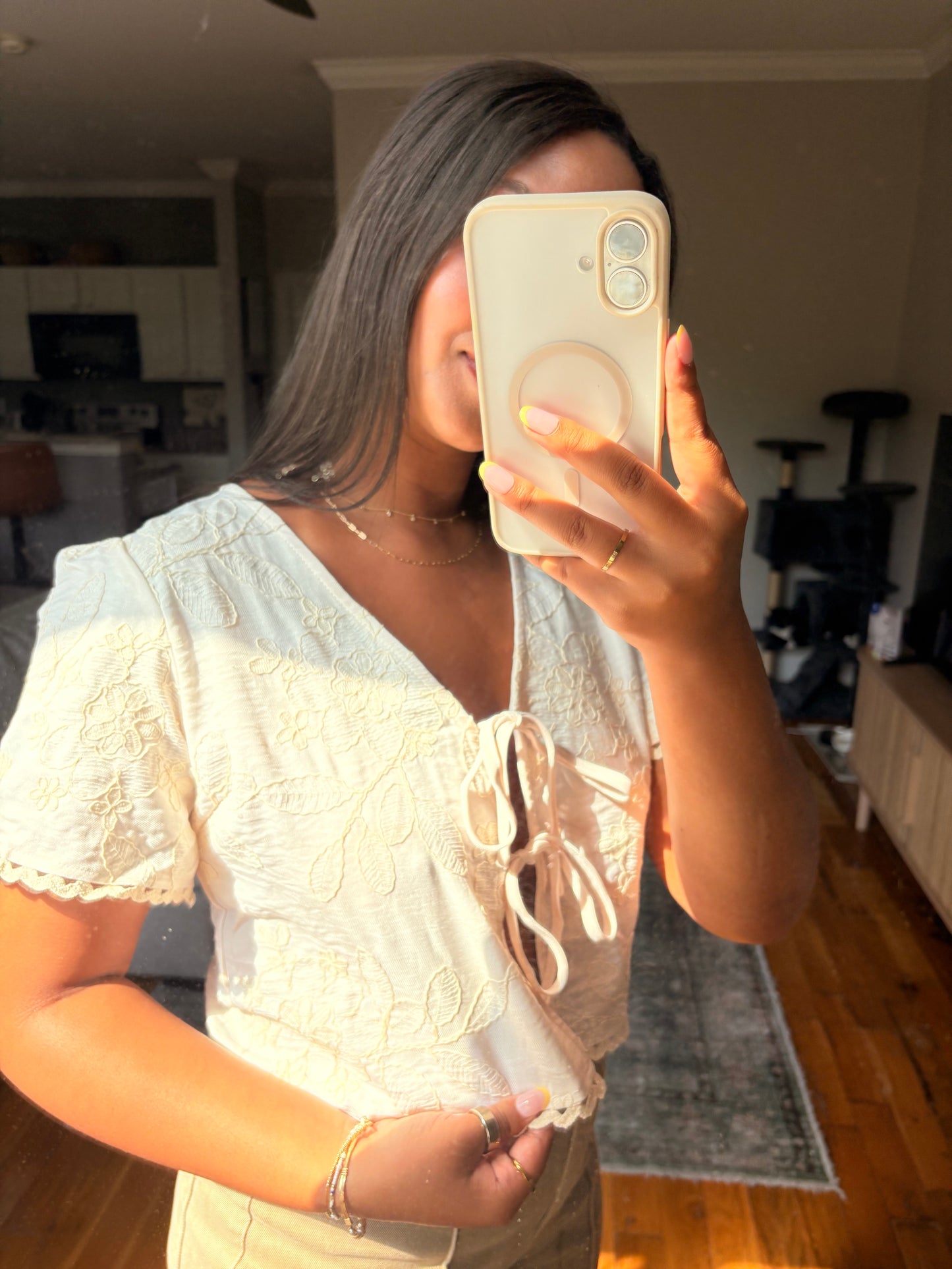 front tie wavy trim top