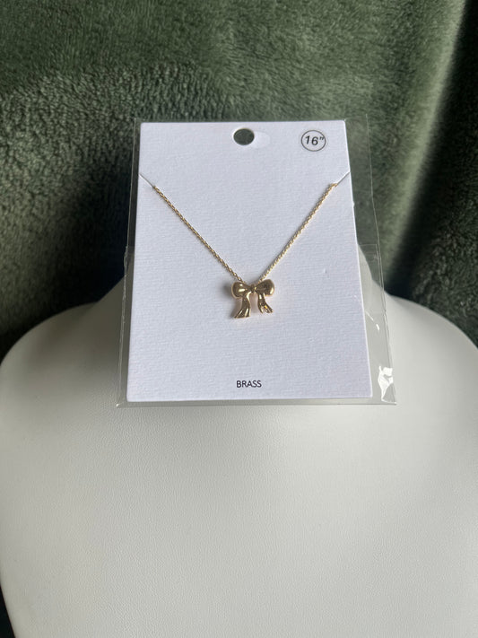 Ribbon Pendant Necklace